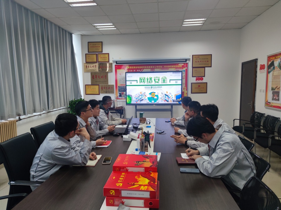 活动照片.jpg